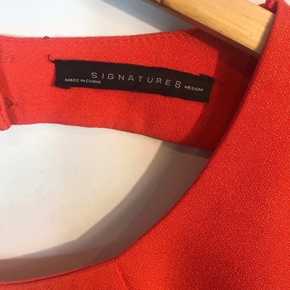 Signature8 Open Back Dress - Picture 4 of 7